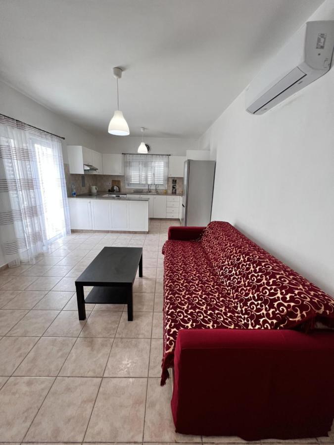 Paphos Pafia Sunbeach Townhouse מראה חיצוני תמונה
