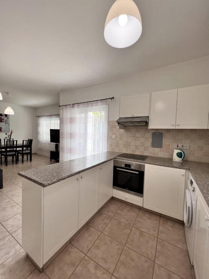 Paphos Pafia Sunbeach Townhouse מראה חיצוני תמונה